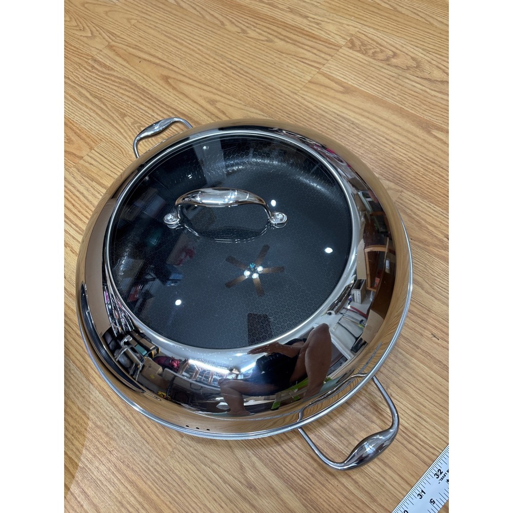 HexClad 14 Inch Hybrid Nonstick Pan with Tempered Glass Lid Stainless Steel Pan